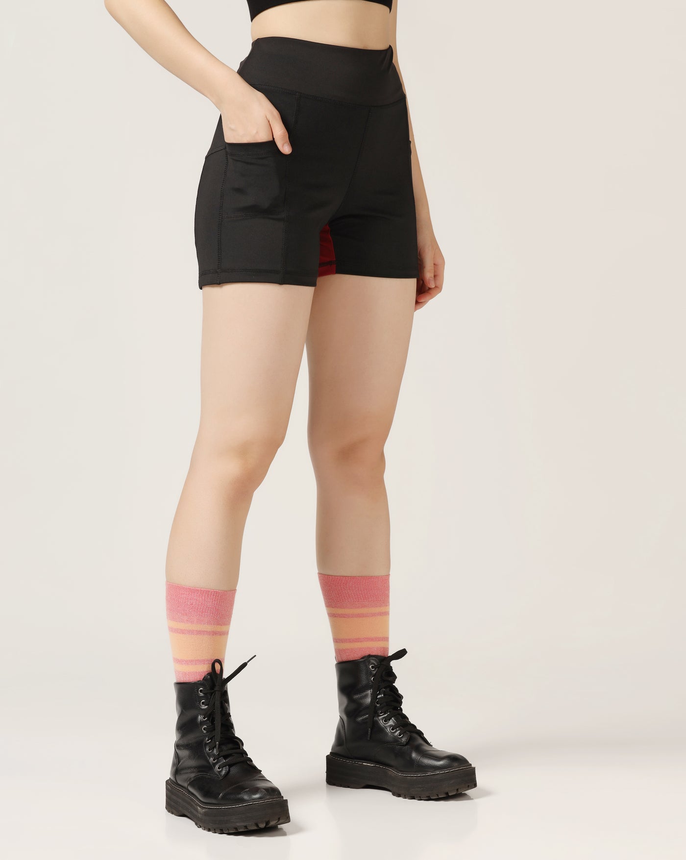 High Waist Shorts With Hip Support – Black